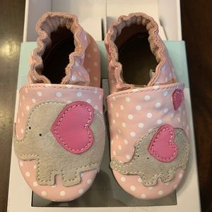 NIB Robeez Little Peanut Soft Sole Shoes 6-12 Months